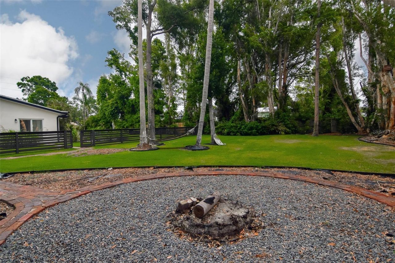 6946 Bougainvilla Avenue S, Saint Petersburg, FL 33707 Photo