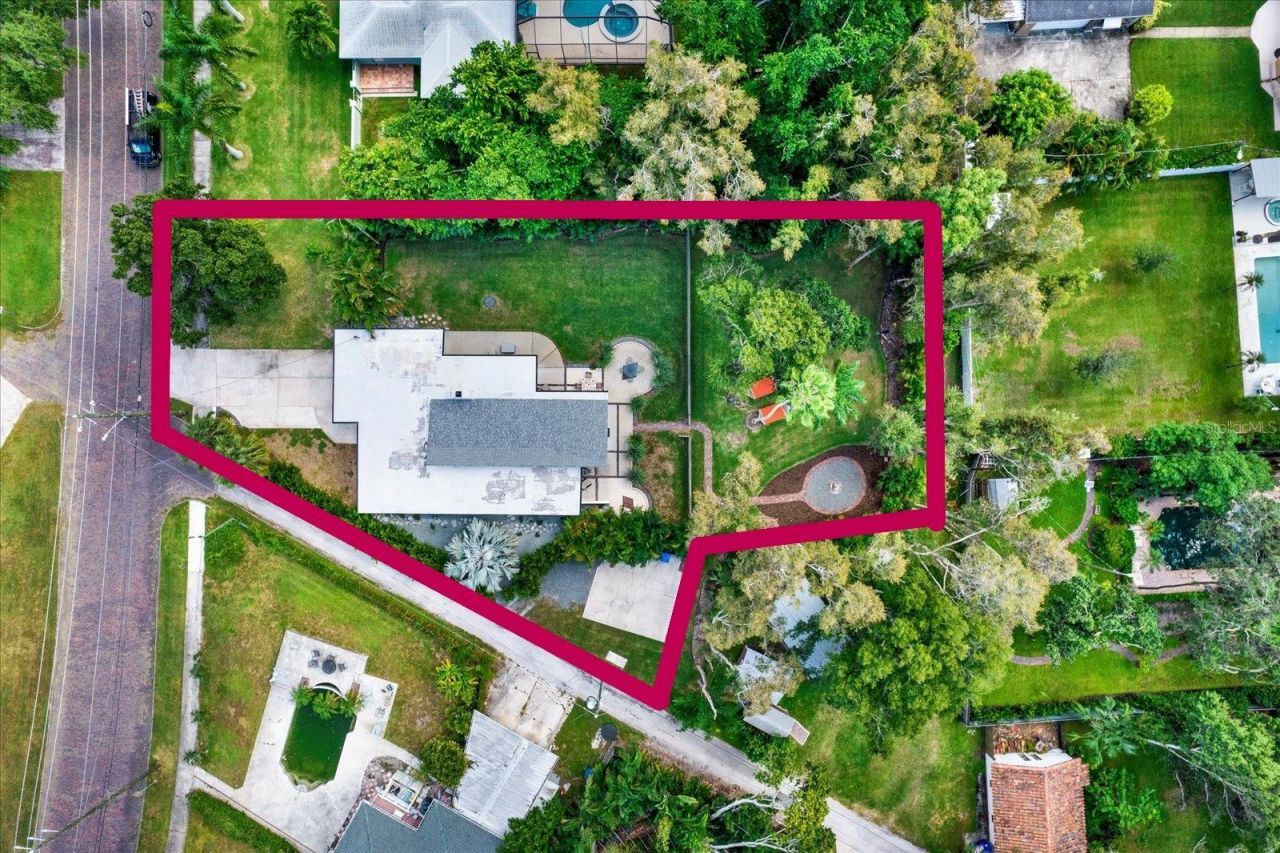 6946 Bougainvilla Avenue S, Saint Petersburg, FL 33707 Photo