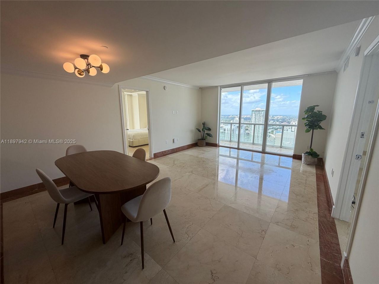 50 Biscayne Blvd, Unit 5211, Miami, FL 33132 Photo
