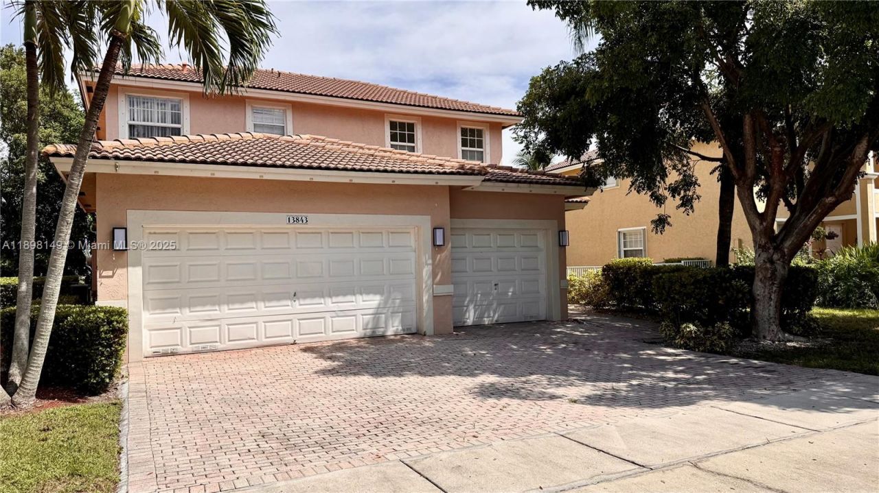 13843 SW 31st St, Miramar, FL 33027 Photo