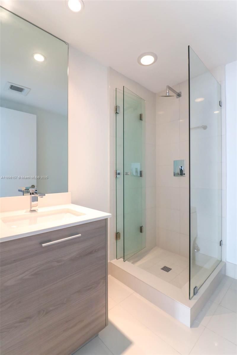 1300 S Miami, Unit 2706, Miami, FL 33130 Photo