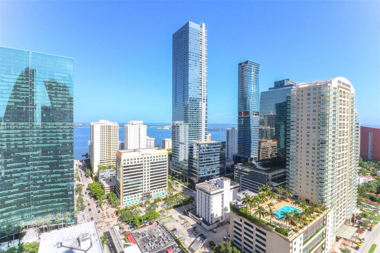 1300 S Miami, Unit 2706, Miami, FL 33130 Photo