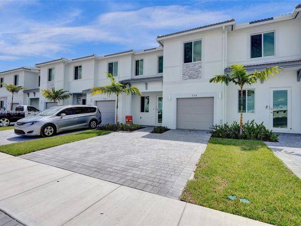 732 SE 13th Court, Unit 732, Homestead, FL 33034