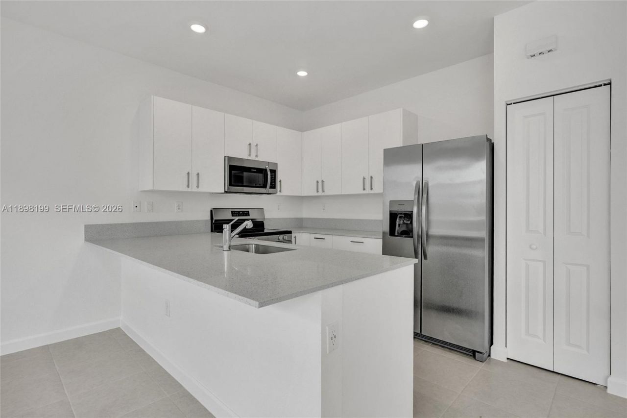 732 SE 13th Court, Unit 732, Homestead, FL 33034 Photo