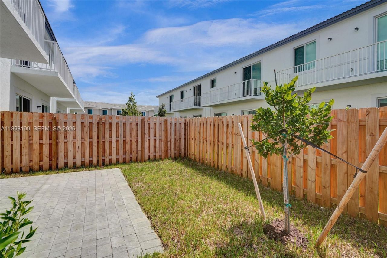 732 SE 13th Court, Unit 732, Homestead, FL 33034 Photo