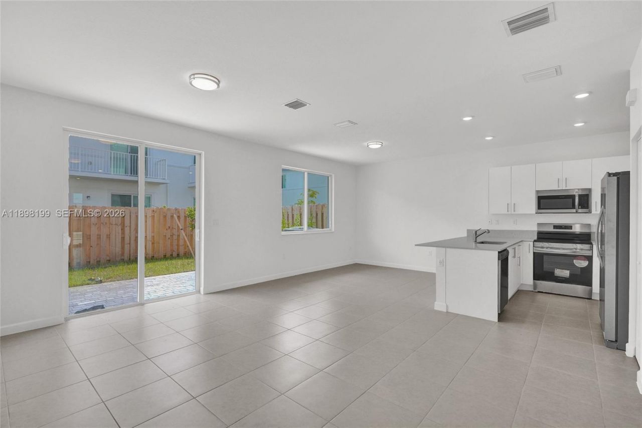 732 SE 13th Court, Unit 732, Homestead, FL 33034 Photo