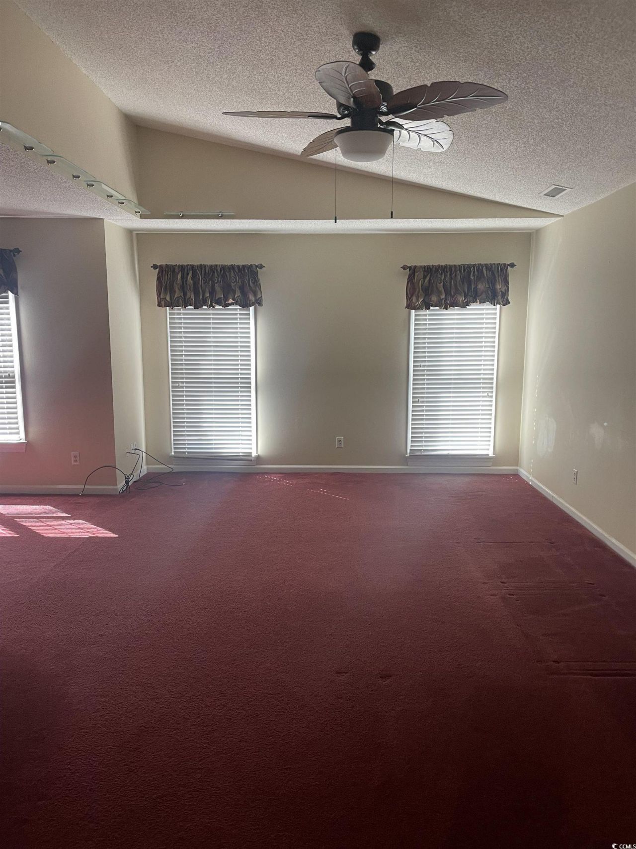 49 Laurel Dr. Photo 12