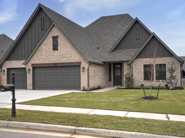 1600 N 72nd Street, Broken Arrow, OK 74014