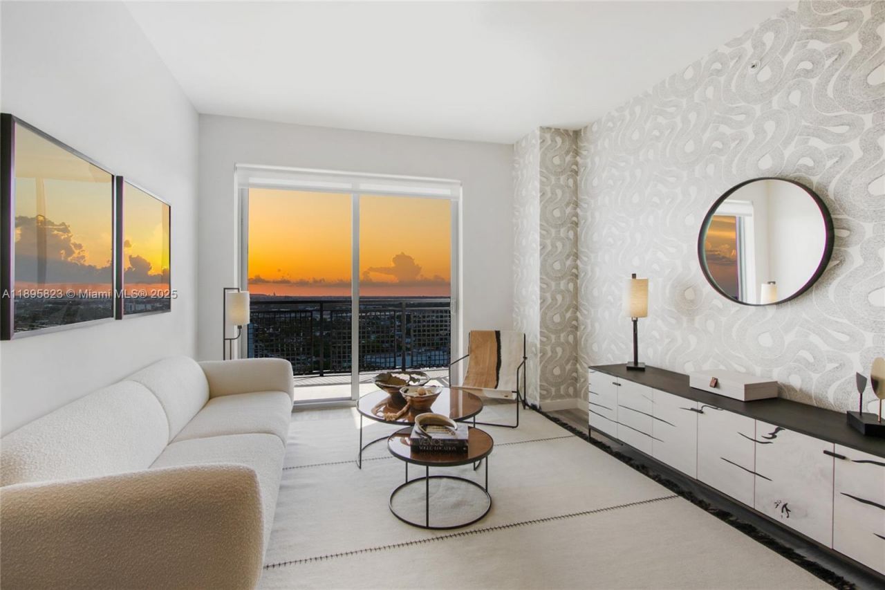 1420 NW 14th Ave, Unit 1501, Miami, FL 33125 Photo