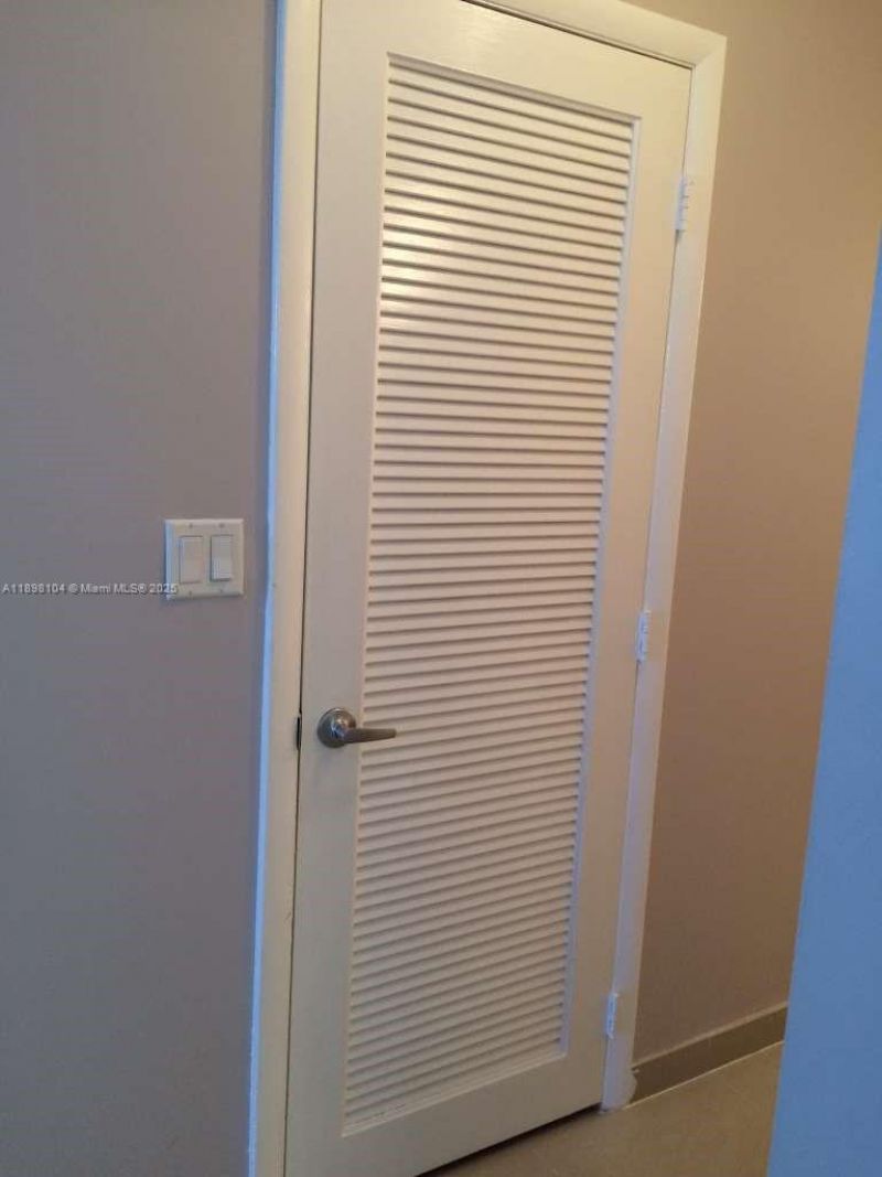 3800 S Ocean Dr, Unit 301, Hollywood, FL 33019 Photo