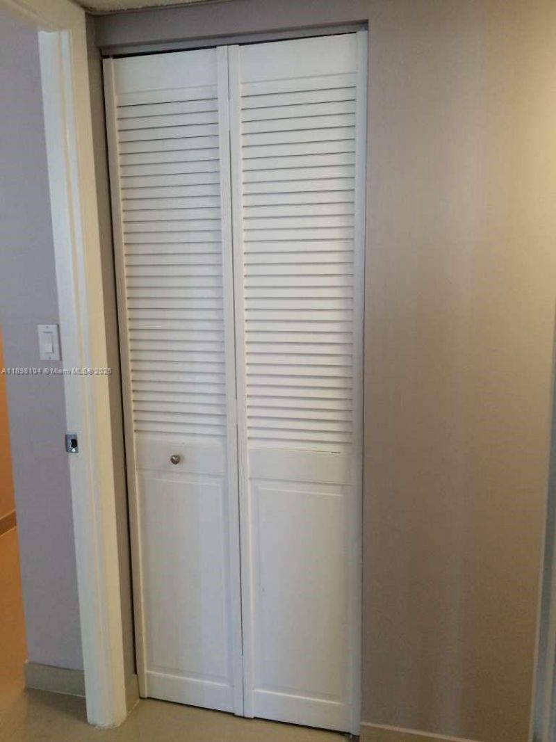 3800 S Ocean Dr, Unit 301, Hollywood, FL 33019 Photo