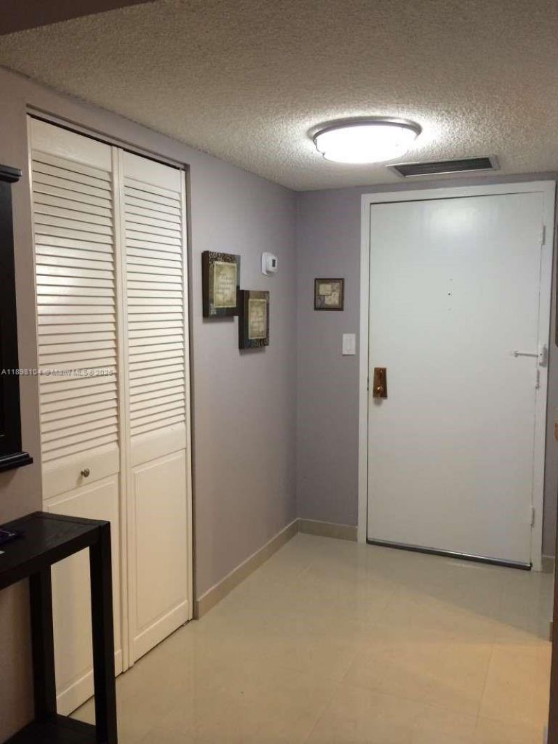 3800 S Ocean Dr, Unit 301, Hollywood, FL 33019 Photo