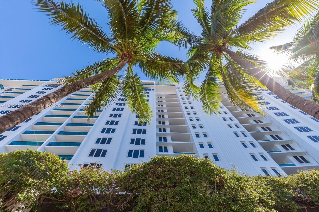 102 24th St, Unit 1112, Miami Beach, FL 33139 Photo