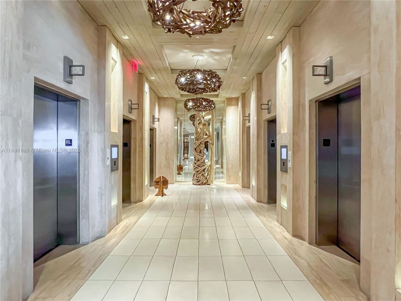 102 24th St, Unit 1112, Miami Beach, FL 33139 Photo