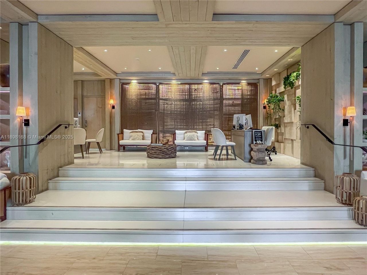 102 24th St, Unit 1112, Miami Beach, FL 33139 Photo