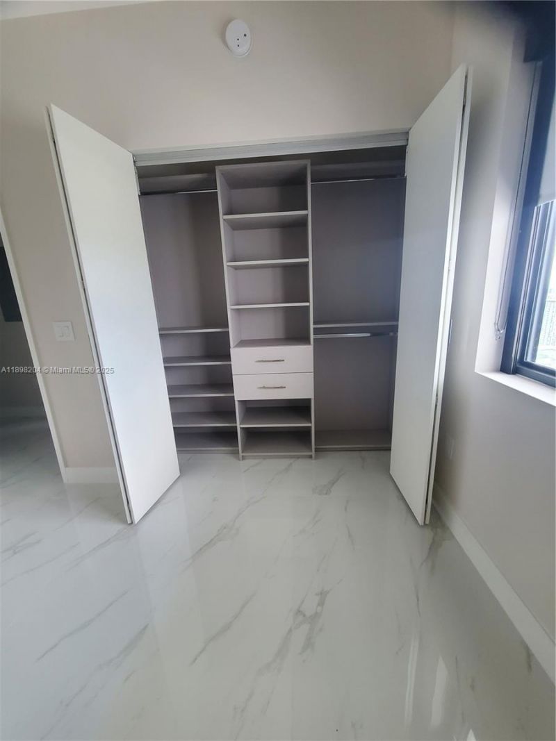 700 NE 24th Street, Unit 1101, Miami, FL 33137 Photo