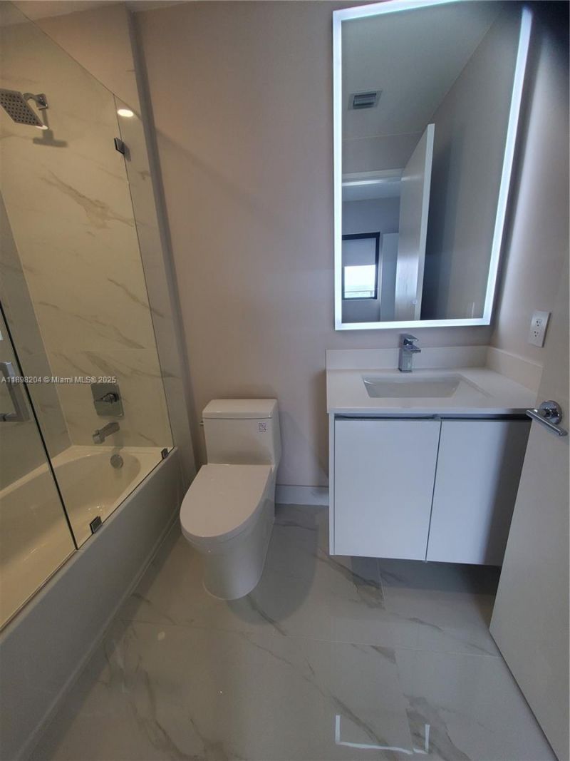 700 NE 24th Street, Unit 1101, Miami, FL 33137 Photo