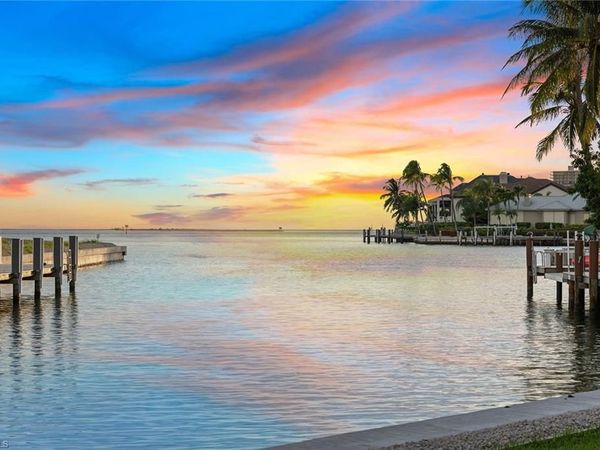 1535 Caxambas CT, MARCO ISLAND, FL 34145