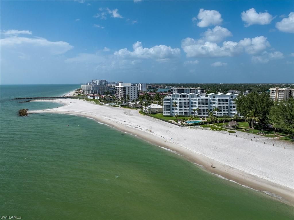 2121 Gulf Shore Blvd N, Unit 203, Naples, FL 34102 Photo