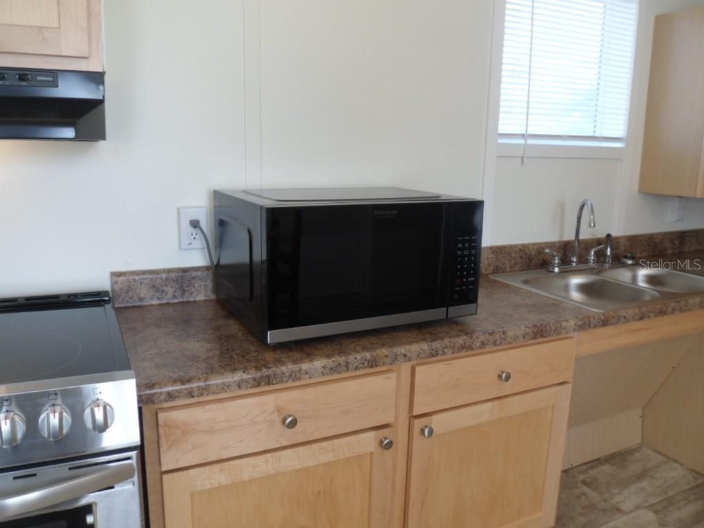 8405 Ebson Drive, North Fort Myers, FL 33917 Photo