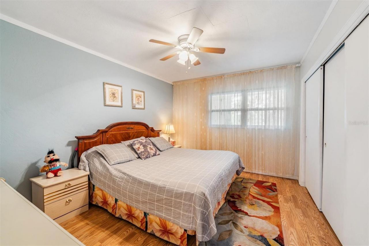 5665 40th Avenue N, Unit 407, Kenneth City, FL 33709 Photo