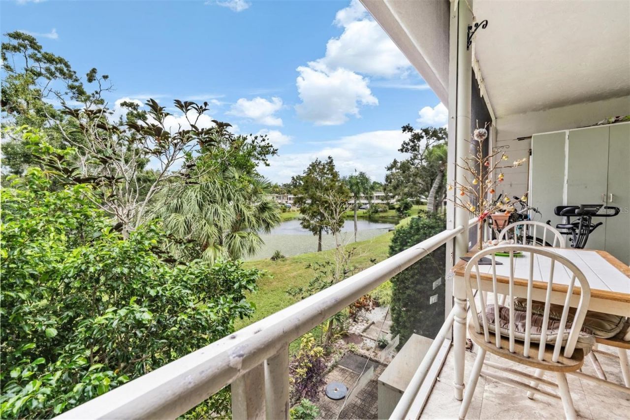 5665 40th Avenue N, Unit 407, Kenneth City, FL 33709 Photo