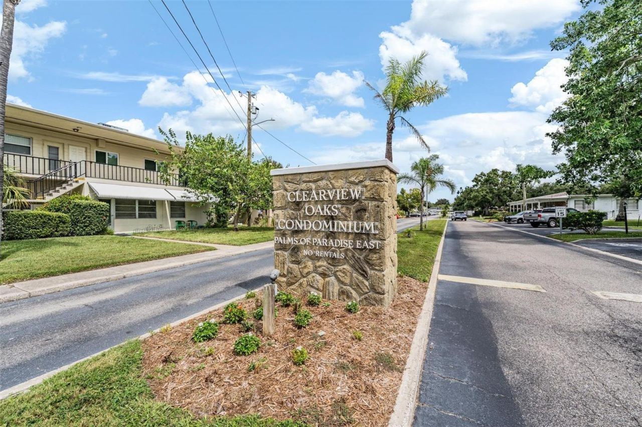 5665 40th Avenue N, Unit 407, Kenneth City, FL 33709 Photo