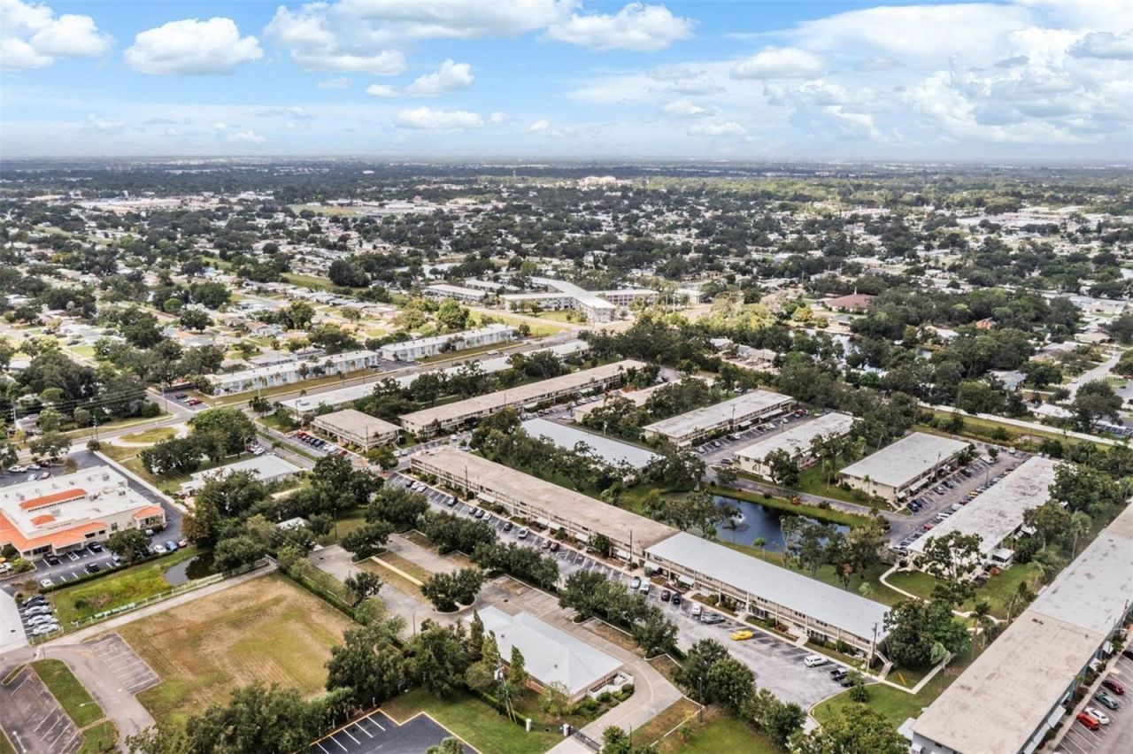 5665 40th Avenue N, Unit 407, Kenneth City, FL 33709 Photo