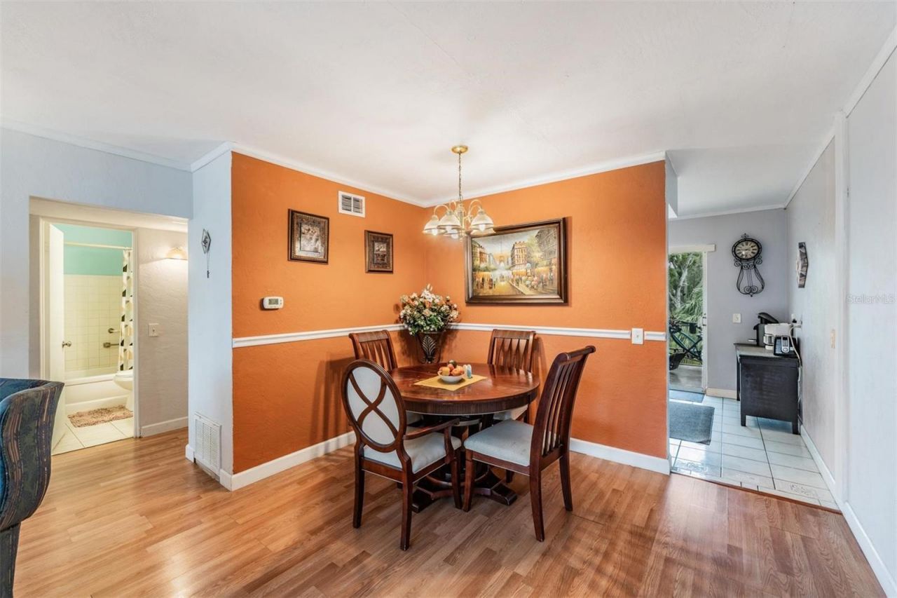 5665 40th Avenue N, Unit 407, Kenneth City, FL 33709 Photo