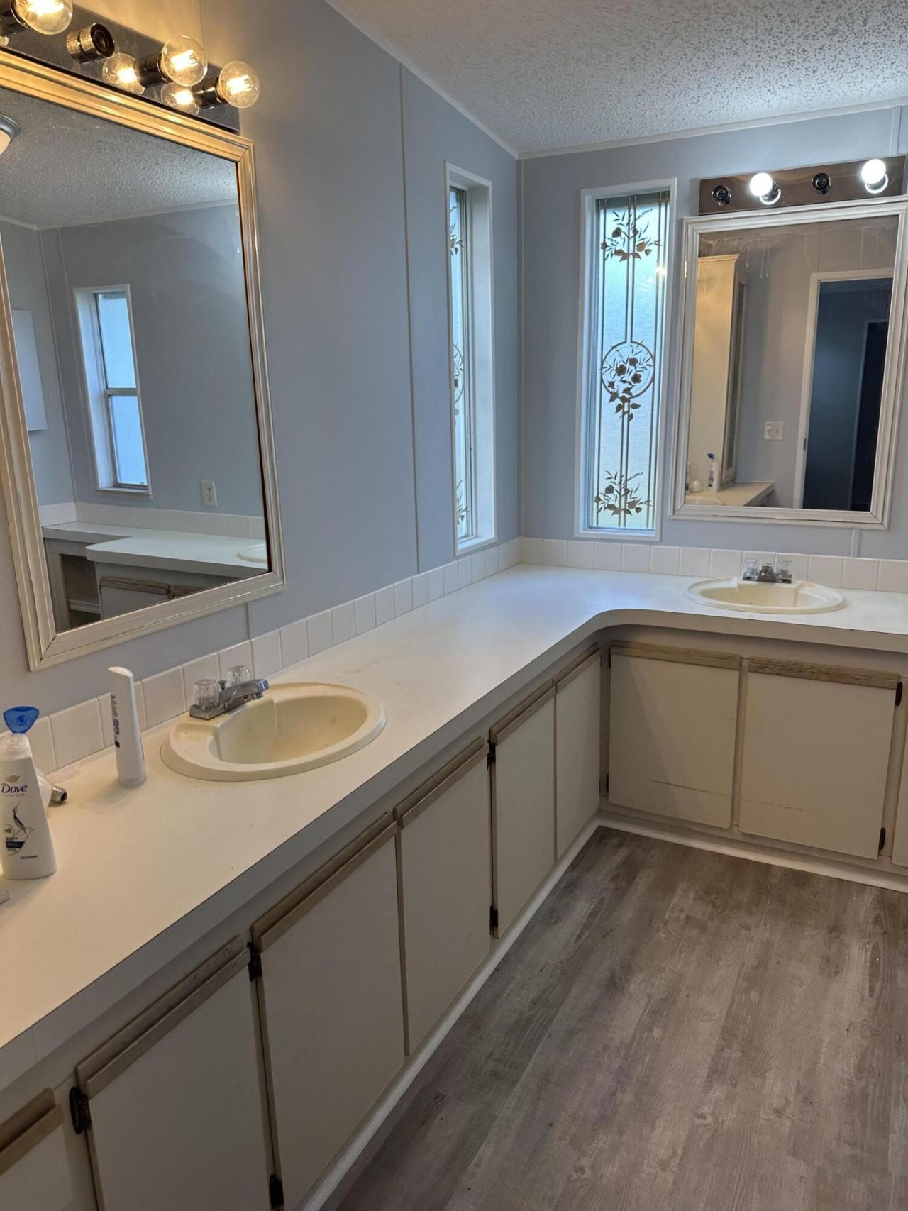 528 Tropical Isles Circle, Fort Pierce, FL 34982 Photo