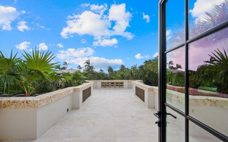 1260 N Lake Way, Palm Beach, FL 33480 Photo