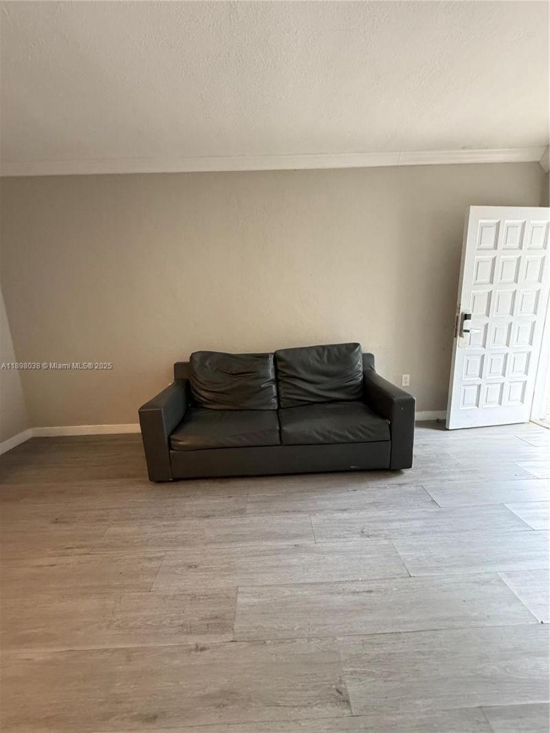 7710 Harding Ave, Unit 1, Miami Beach, FL 33141 Photo