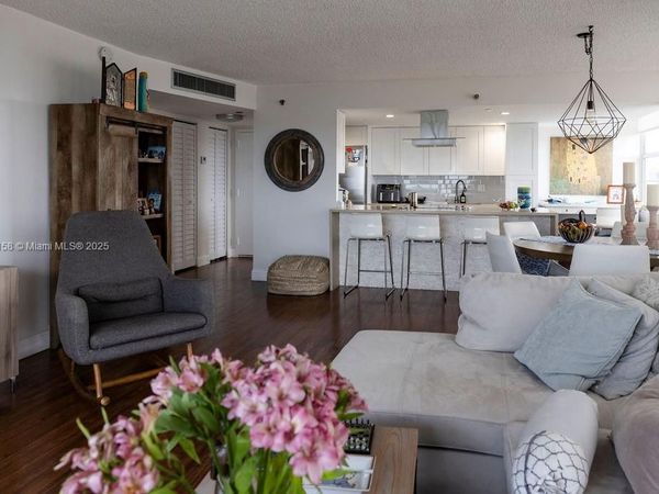 1300 Saint Charles Place, Unit PH12, Pembroke Pines, FL 33026