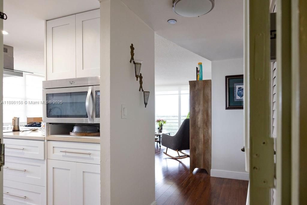 1300 Saint Charles Place, Unit PH12, Pembroke Pines, FL 33026 Photo