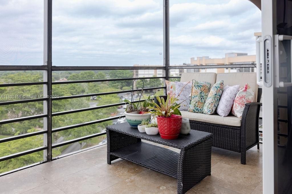 1300 Saint Charles Place, Unit PH12, Pembroke Pines, FL 33026 Photo