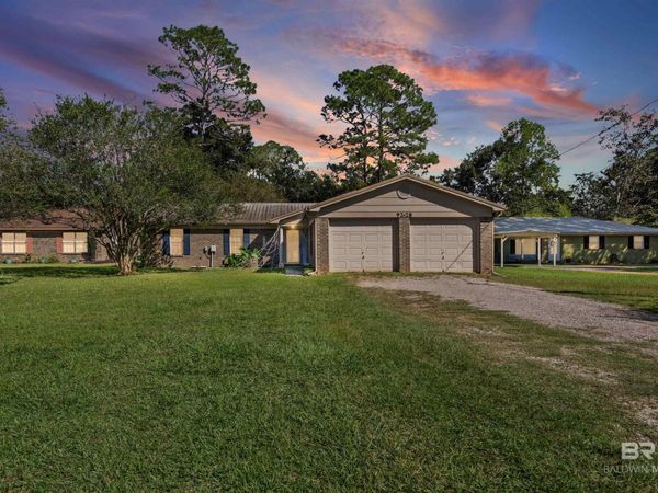 9228 Hammock Road, Elberta, AL 36530