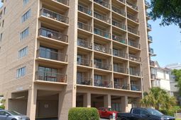 210 75th Ave N photo 4