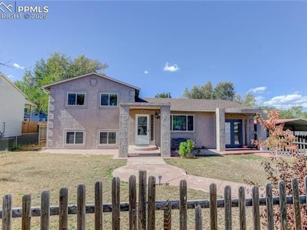 3905 Colony Hills Circle, Colorado Springs, CO 80916