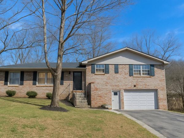 545 Leafwood Drive, Hixson, TN 37343