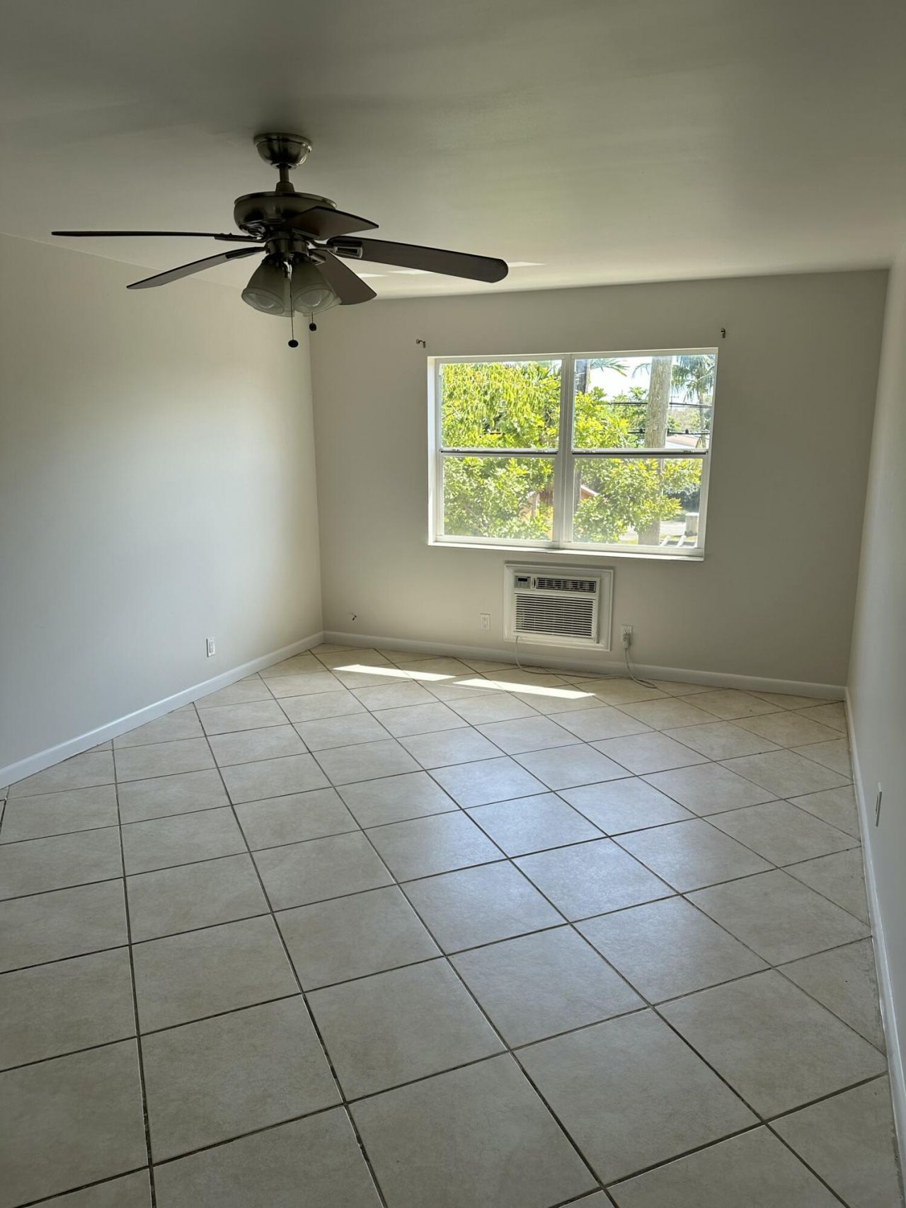1480 E Sample Road, Unit 207, Pompano Beach, FL 33064 Photo