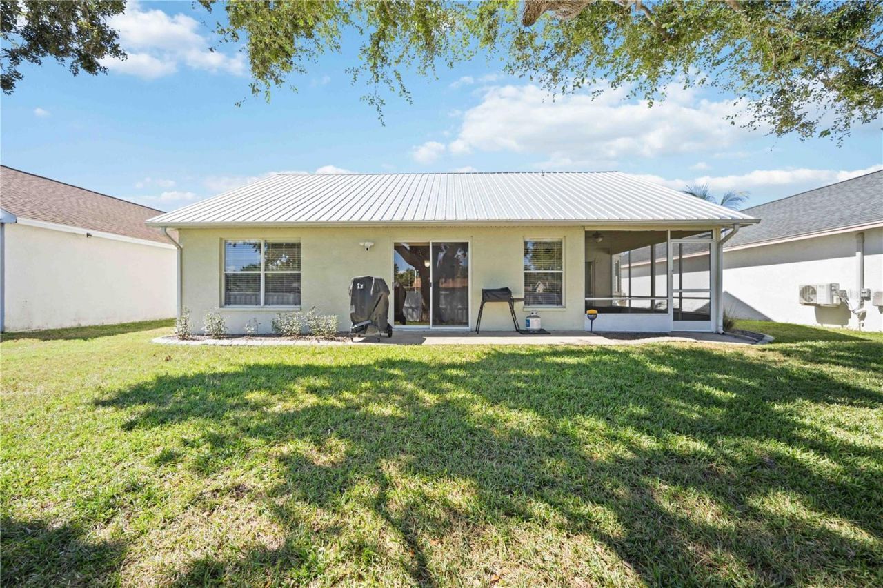 3937 37th Street Court W, Bradenton, FL 34205 Photo