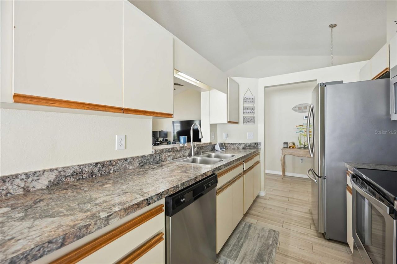 3937 37th Street Court W, Bradenton, FL 34205 Photo