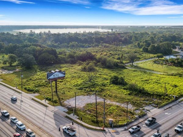 100 HWY 17 N, WINTER HAVEN, FL 33880