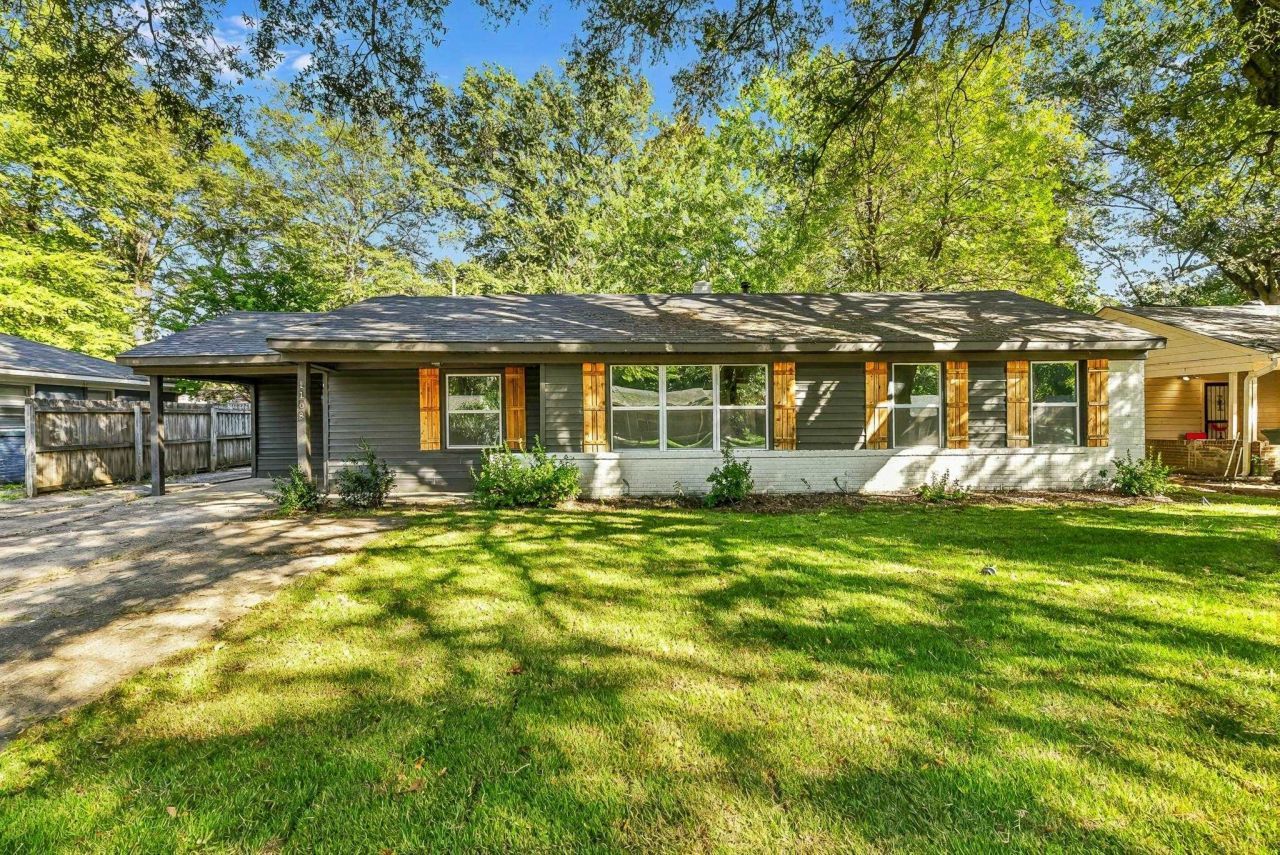 1168 S PERKINS RD Memphis, TN 38117