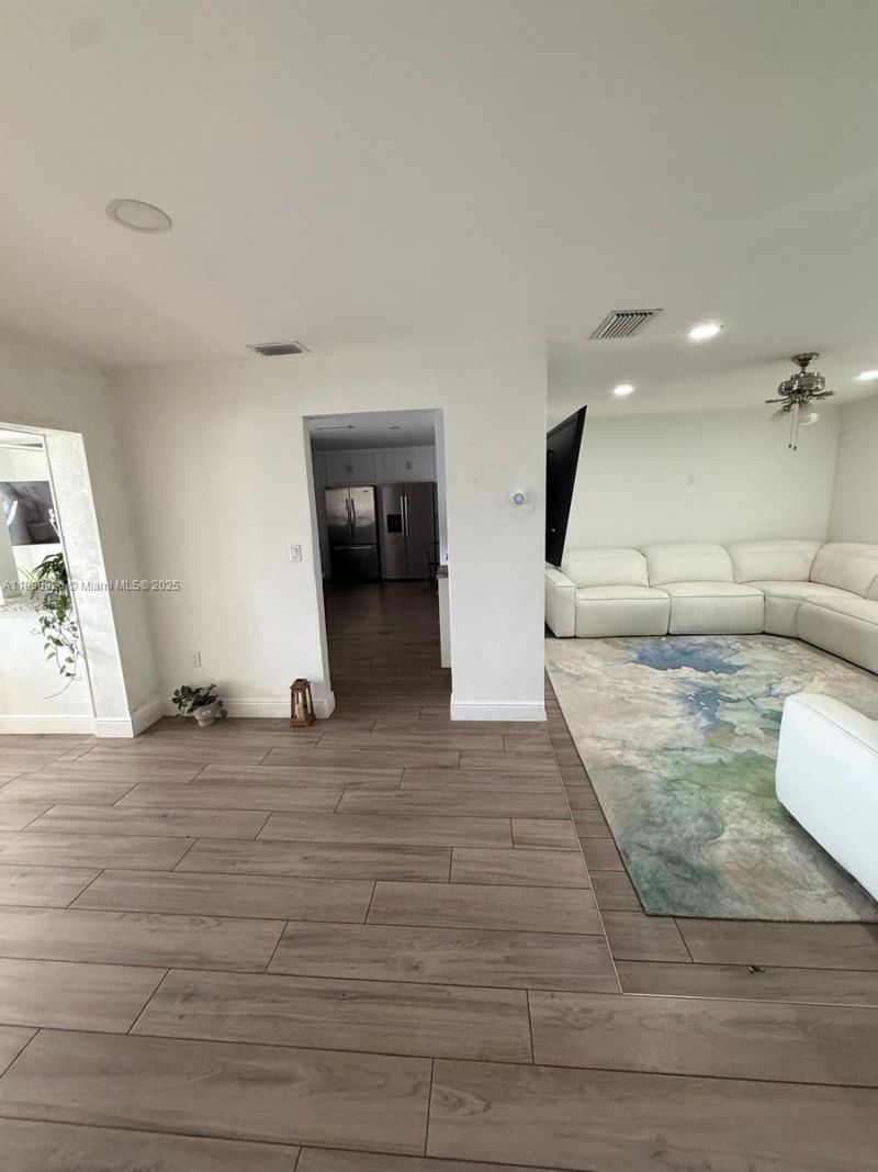 8600 NW 27th Pl, Sunrise, FL 33322 Photo