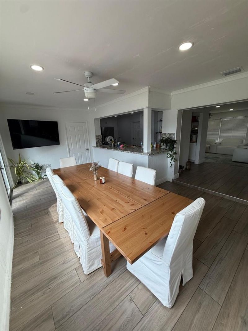 8600 NW 27th Pl, Sunrise, FL 33322 Photo