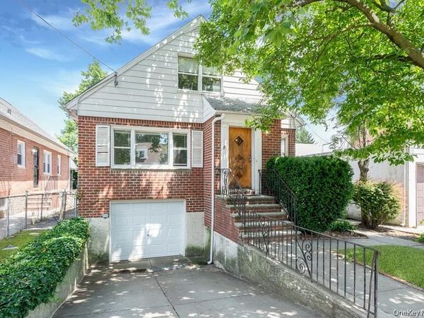 80-15A 168th Street, Flushing, NY 11432