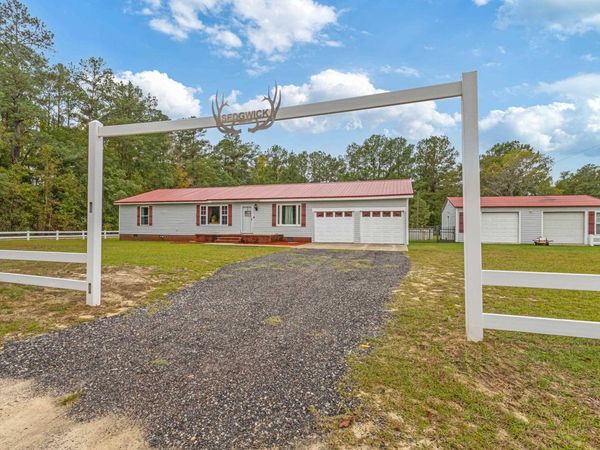 6103 Squire Rd., Latta, SC 29565