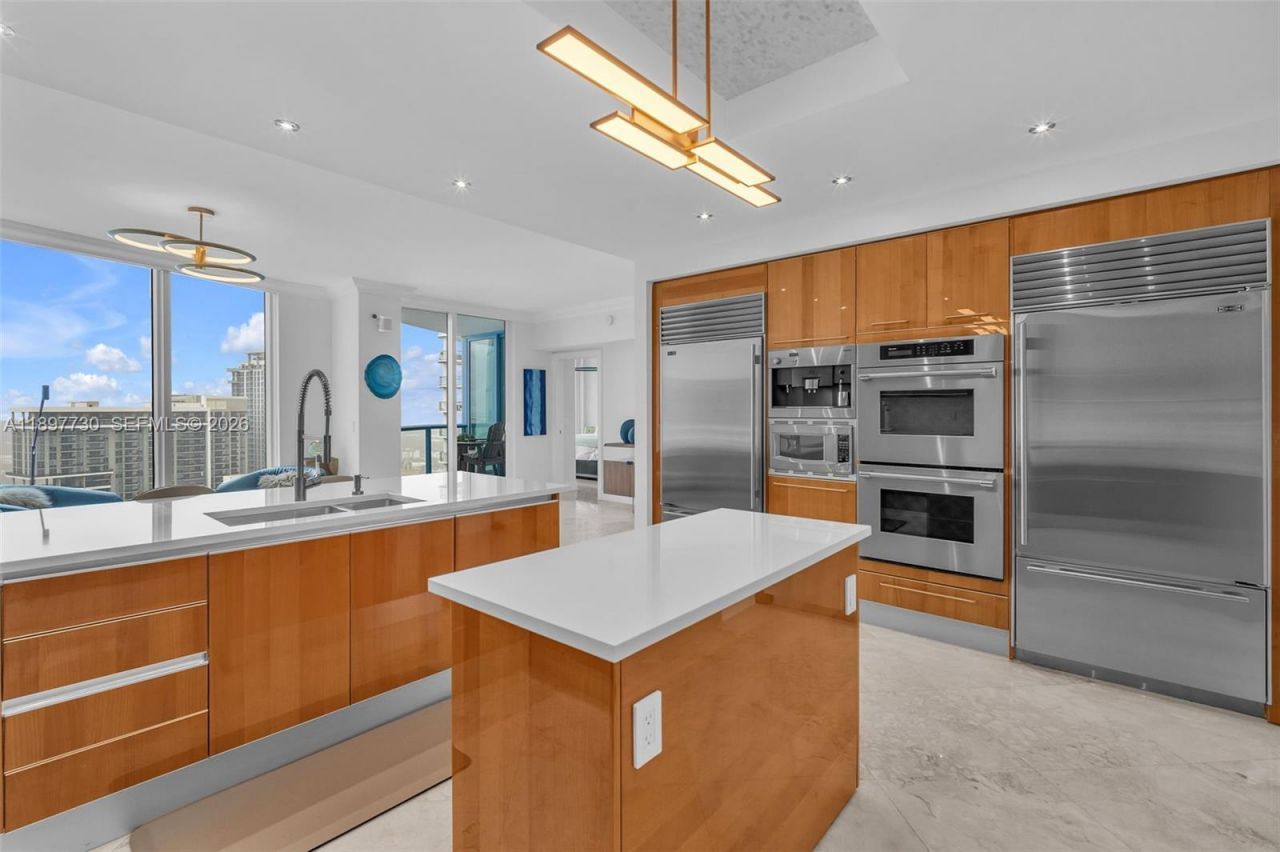 333 Las Olas Way, Unit 3706, Fort Lauderdale, FL 33301 Photo