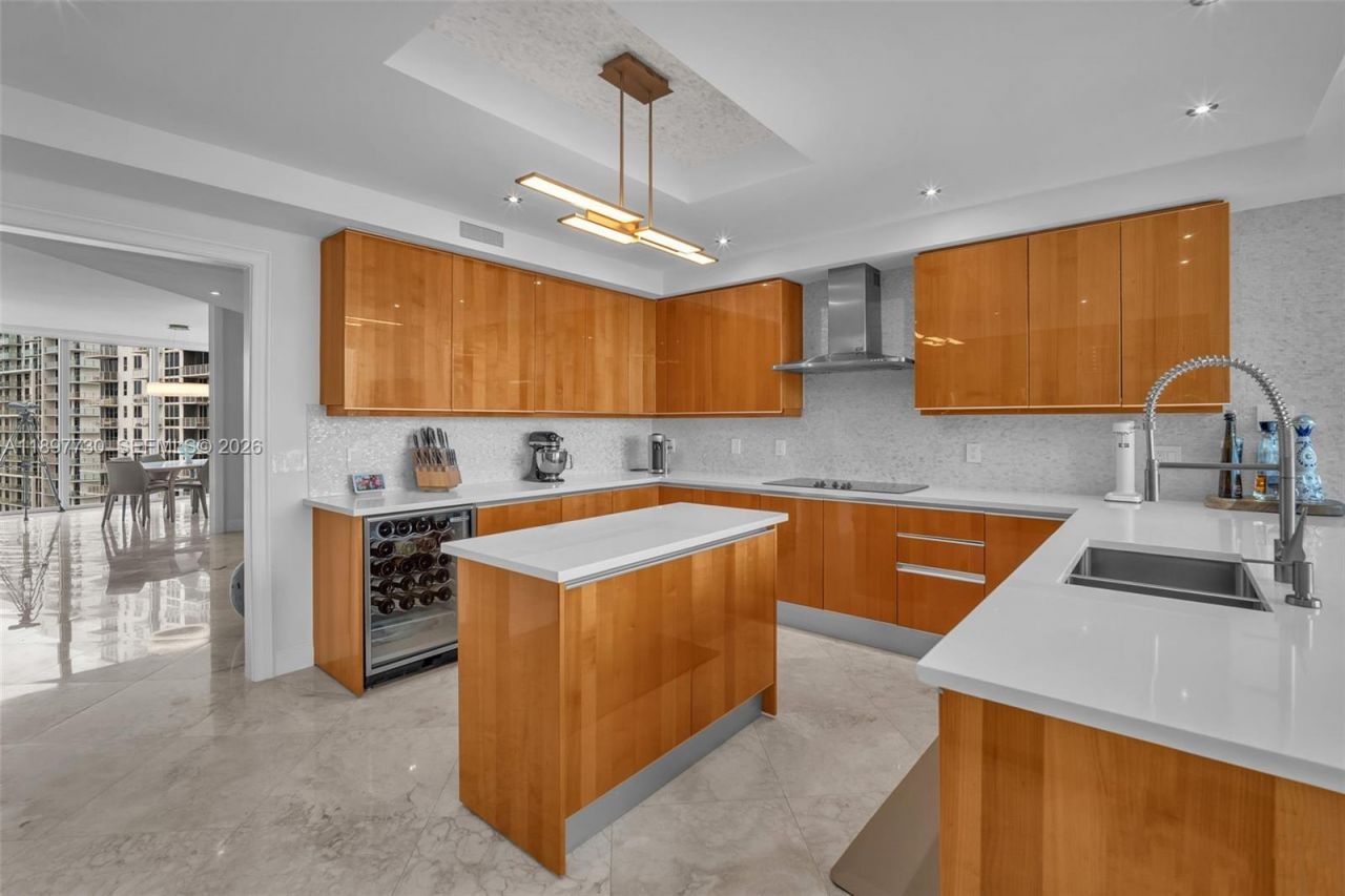 333 Las Olas Way, Unit 3706, Fort Lauderdale, FL 33301 Photo